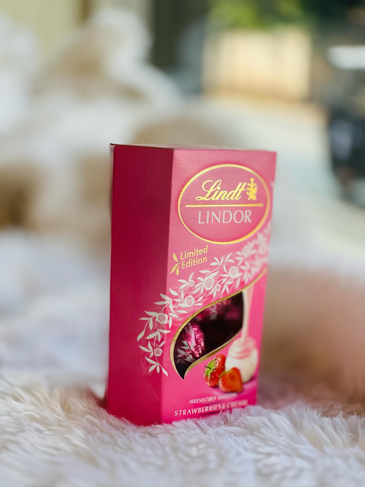 LINDOR STRAWBERRIES&CREAM 200gm