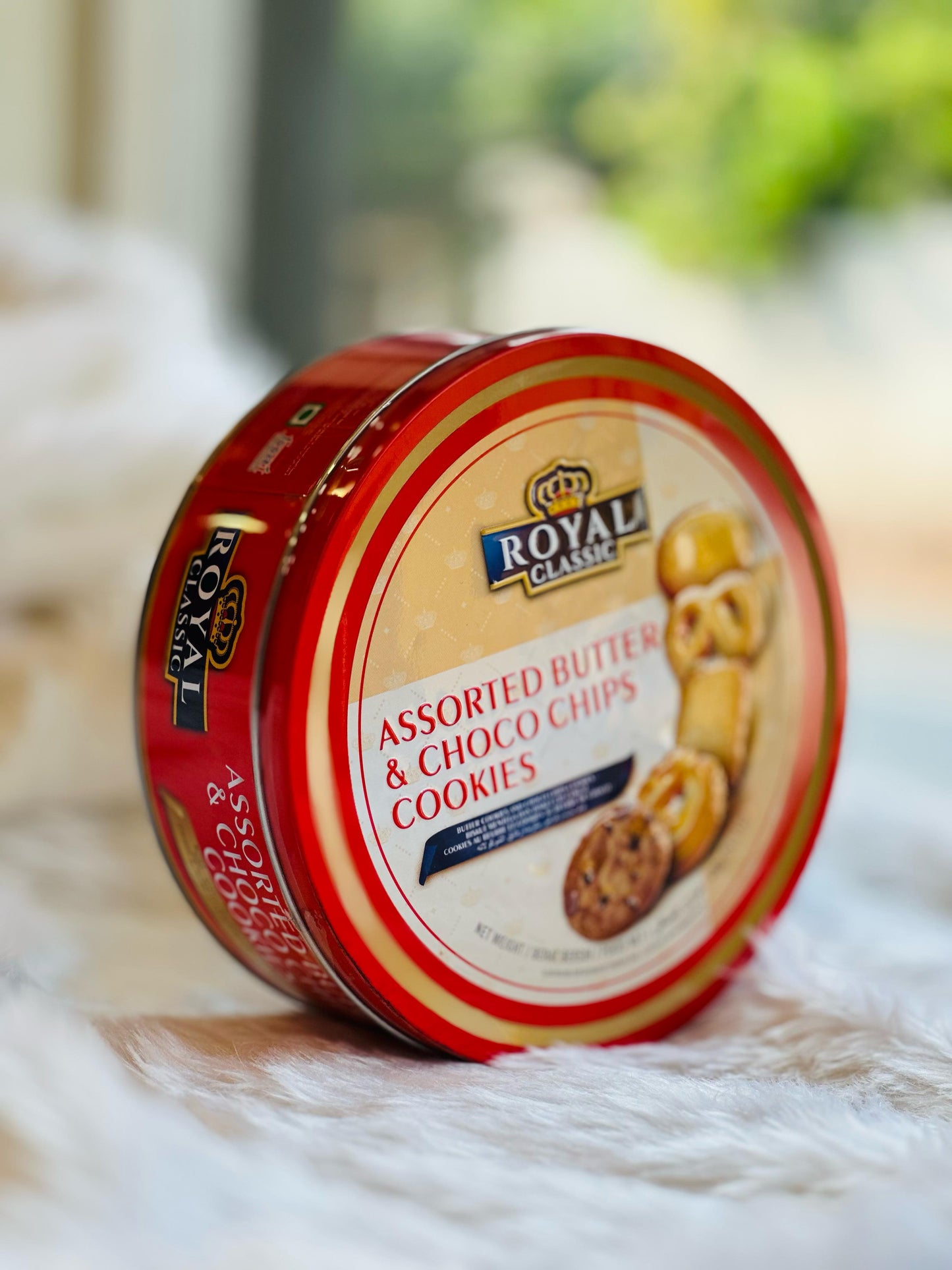 ROYAL CLASSIC ASSORTED BUTTER & CHOCO CHIPS COOKIES 400gm